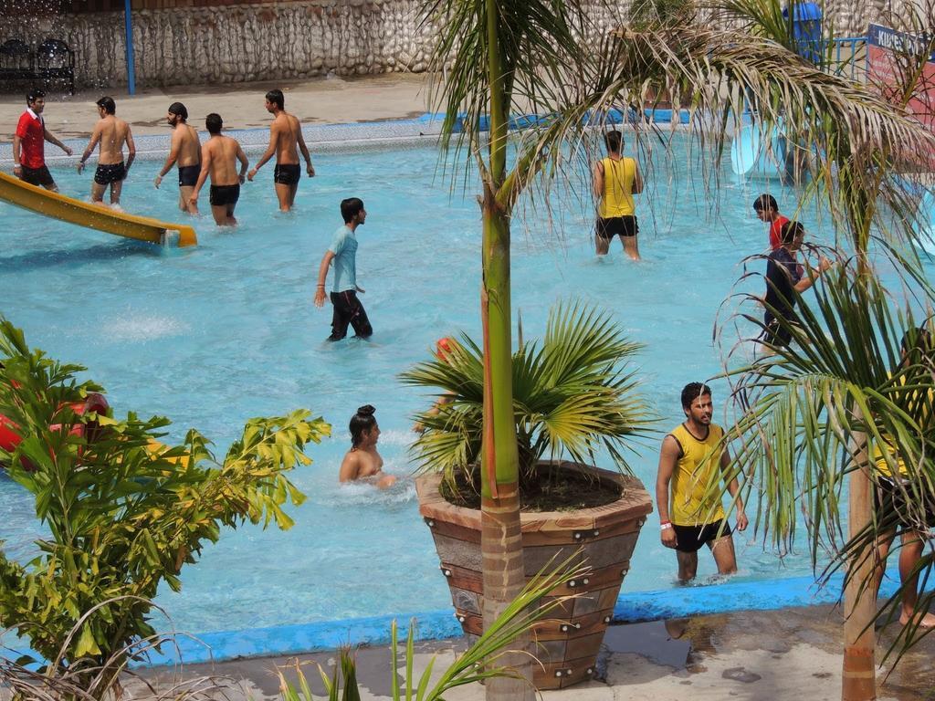 Hardy'S World Hotel Ludhiana Ngoại thất bức ảnh
